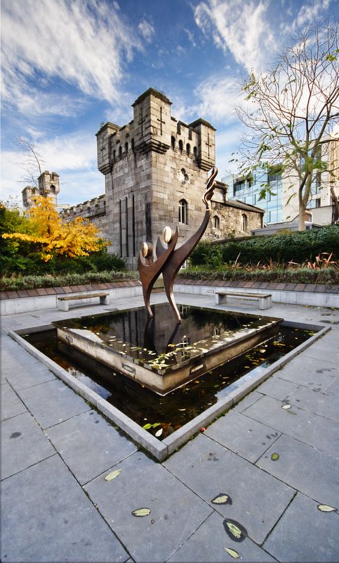 Special: Statue in honour of the Special Olympics 2003, held in Dublin. This is located near Dublin Castle and
            the Chester Beatty Library, Dublin, Ireland.